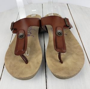 421gap Blowfish Malibu Greco thong t-strap sandals